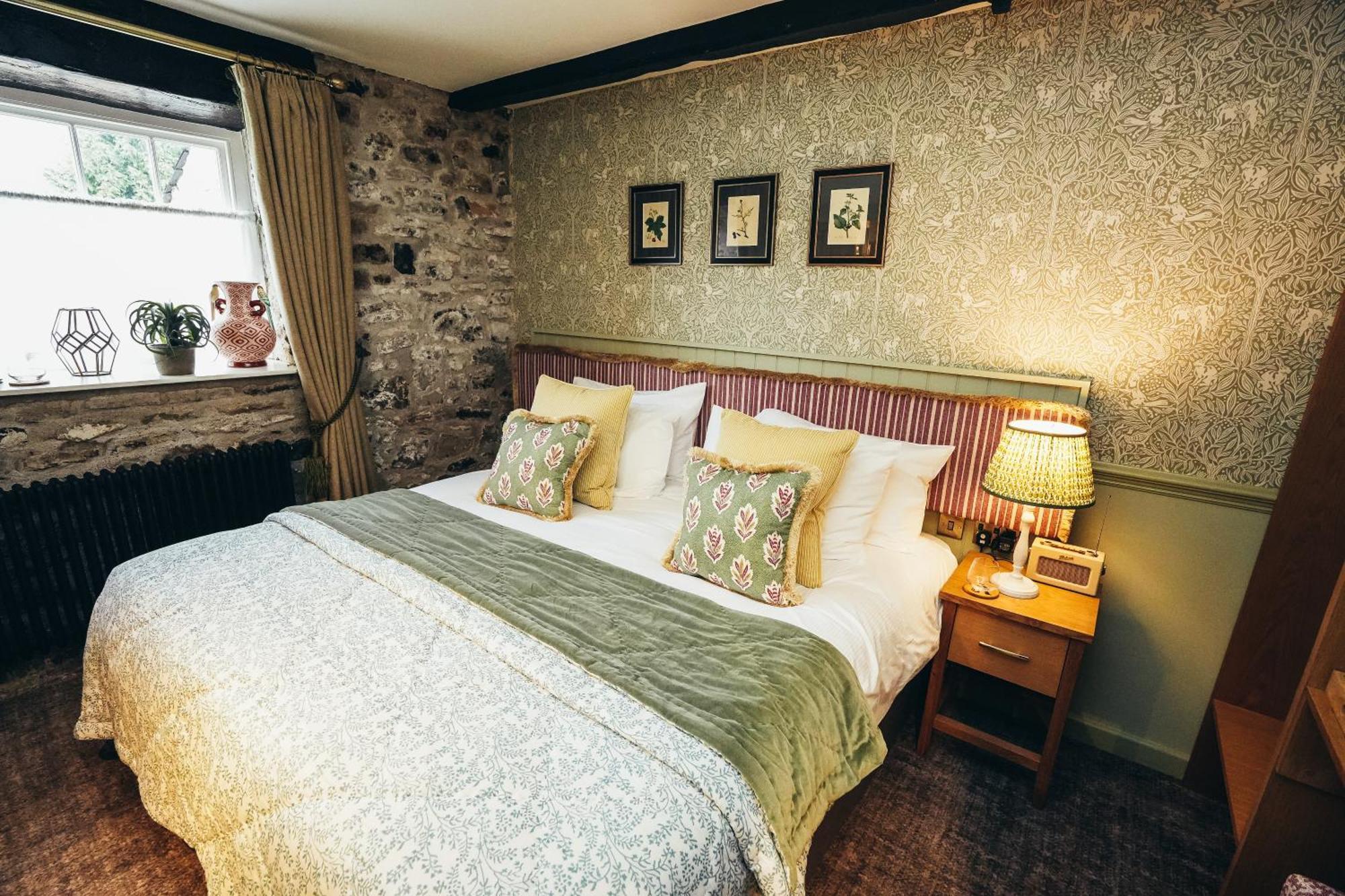 The Ashford Arms Hotel Buitenkant foto