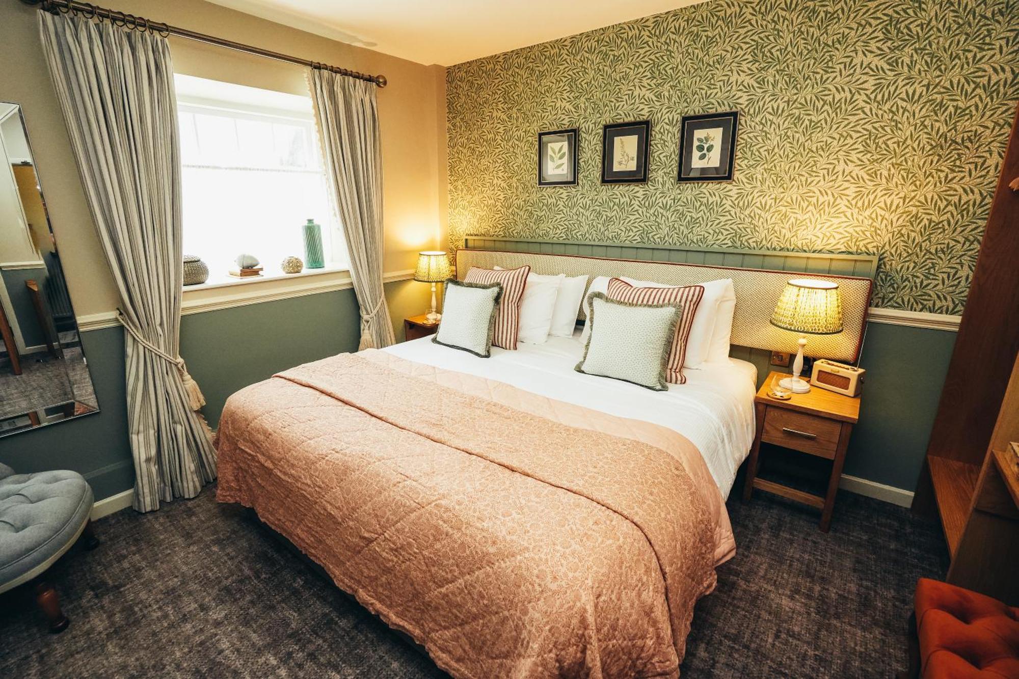 The Ashford Arms Hotel Buitenkant foto