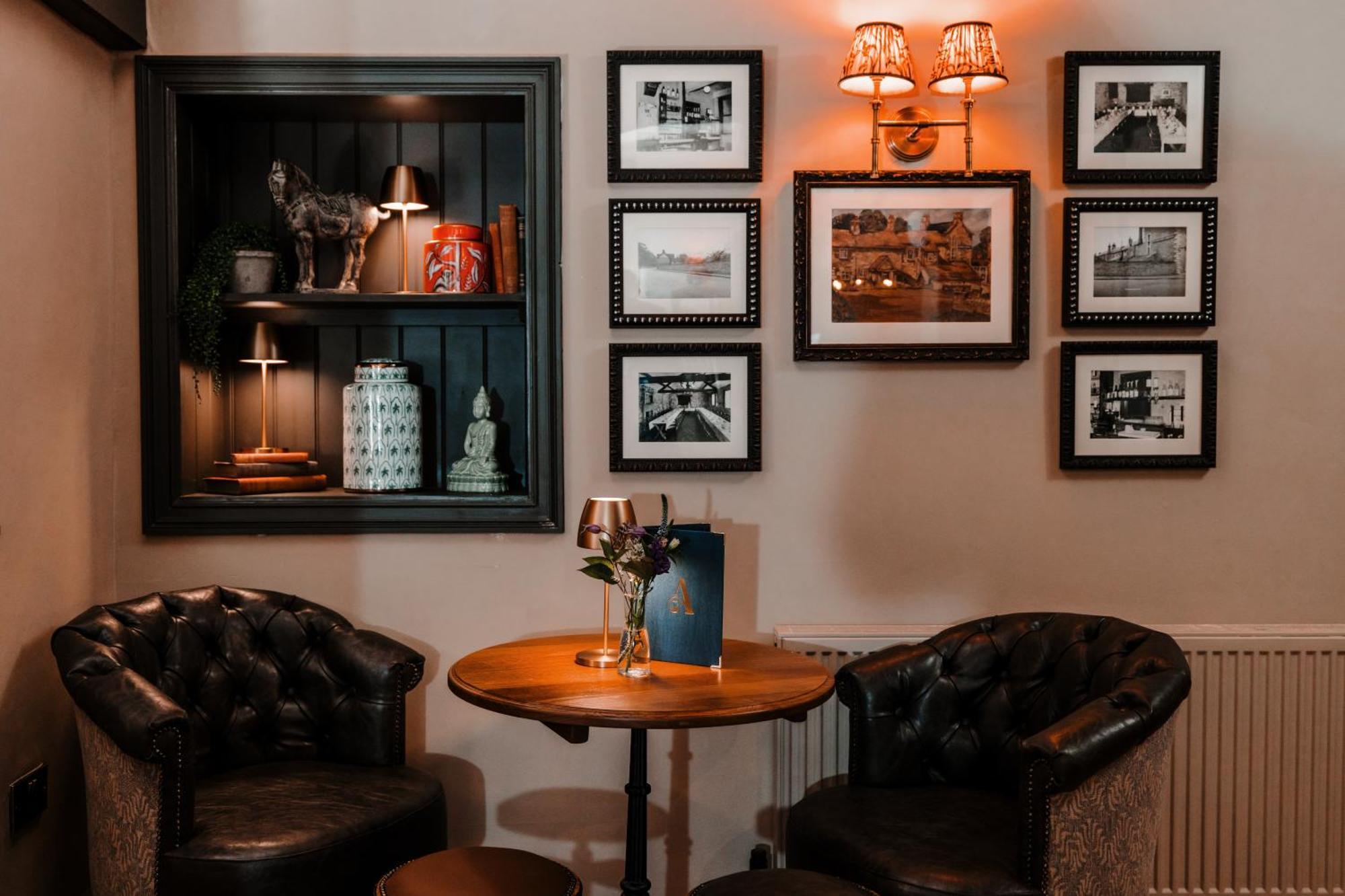 The Ashford Arms Hotel Buitenkant foto