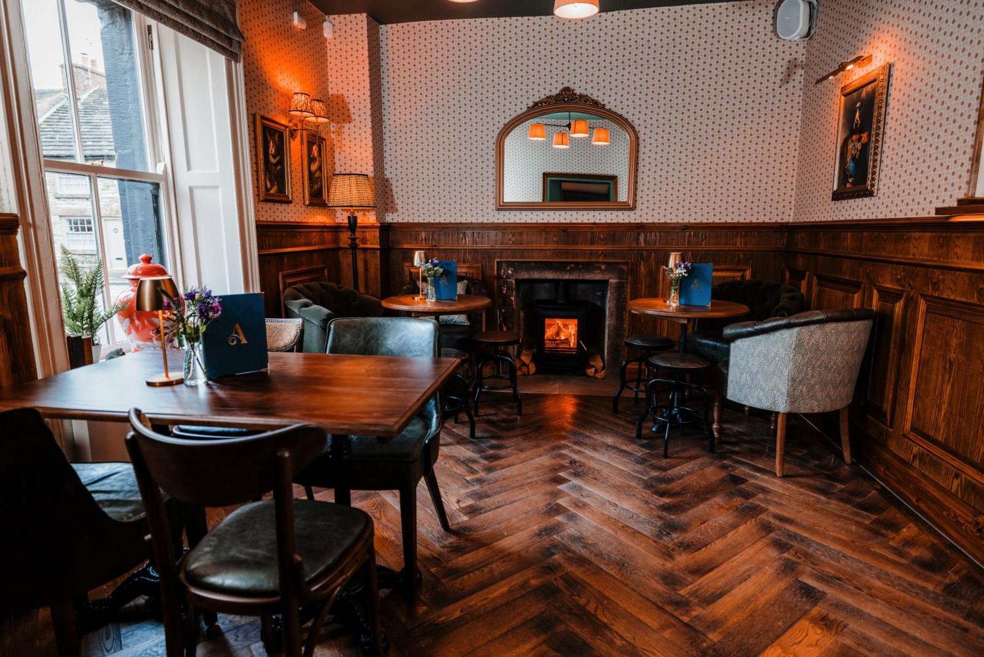 The Ashford Arms Hotel Buitenkant foto